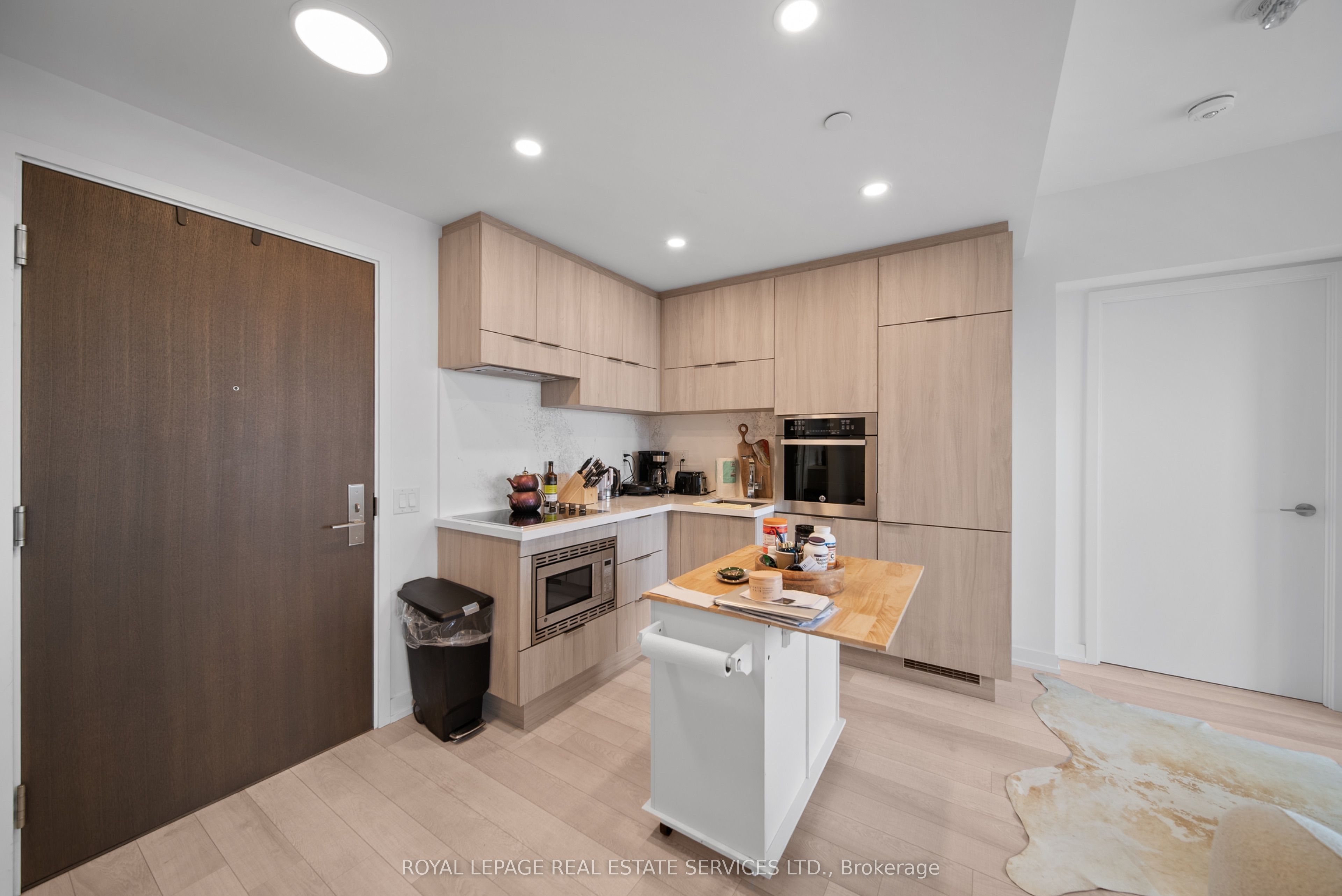 39 Roehampton Avenue 4207, Toronto, ON M4P 0G1 photo 3