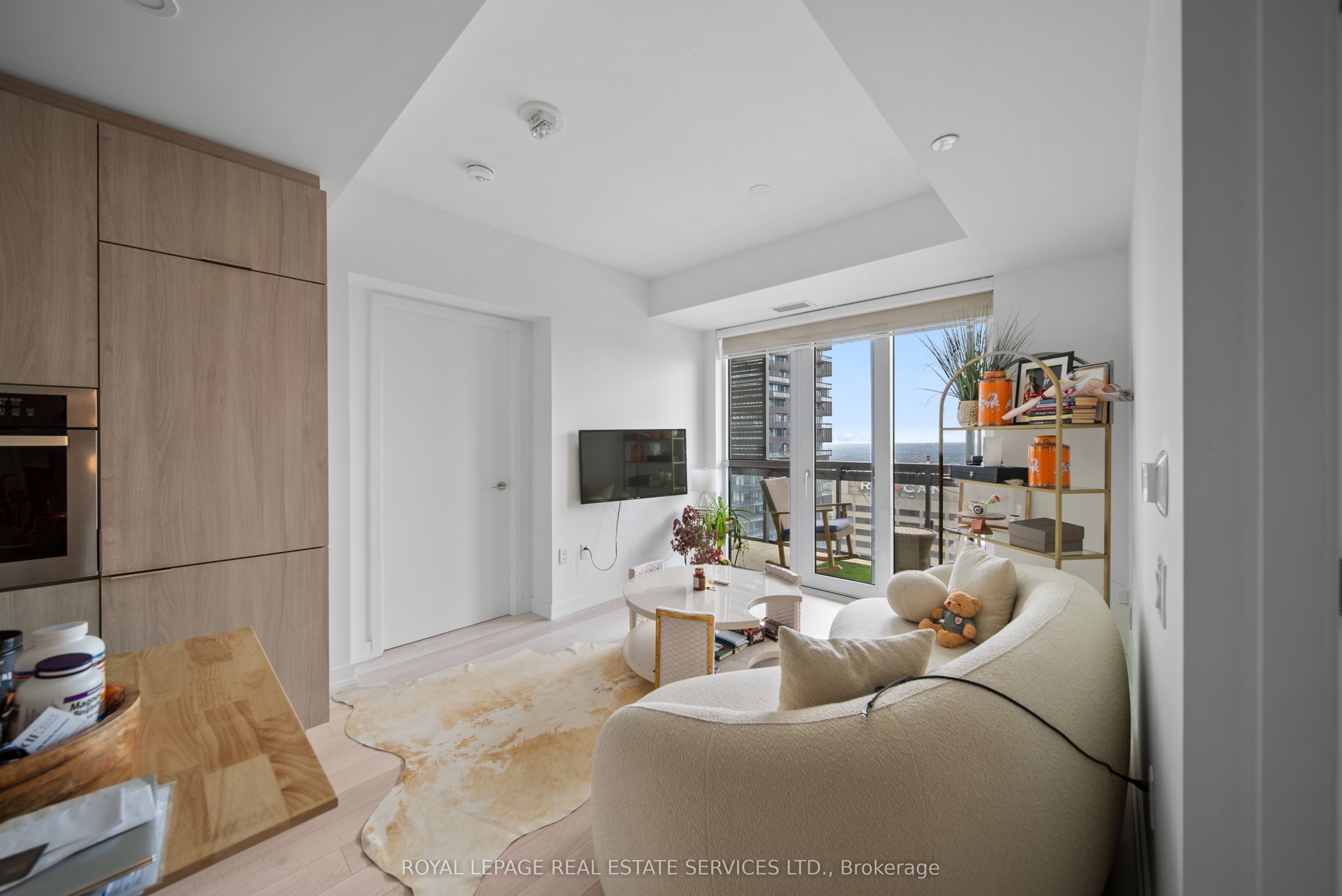 39 Roehampton Avenue 4207, Toronto, ON M4P 0G1 photo 5