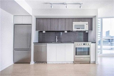 75 Queens Wharf Road 708, Toronto, ON M5V 0J8 photo 3