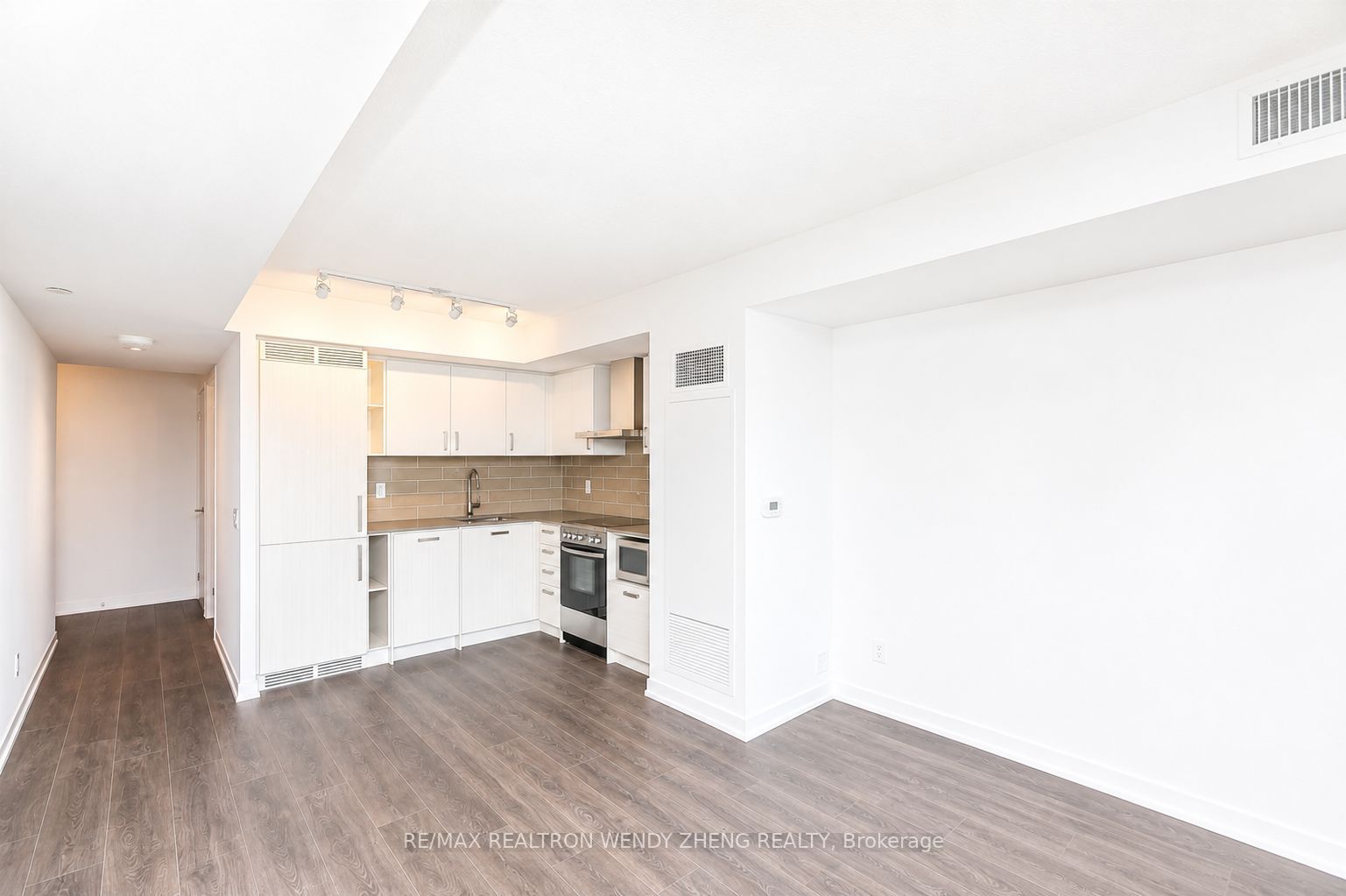 125 Redpath Avenue 1812, Toronto, ON M4S 0B5 photo 4