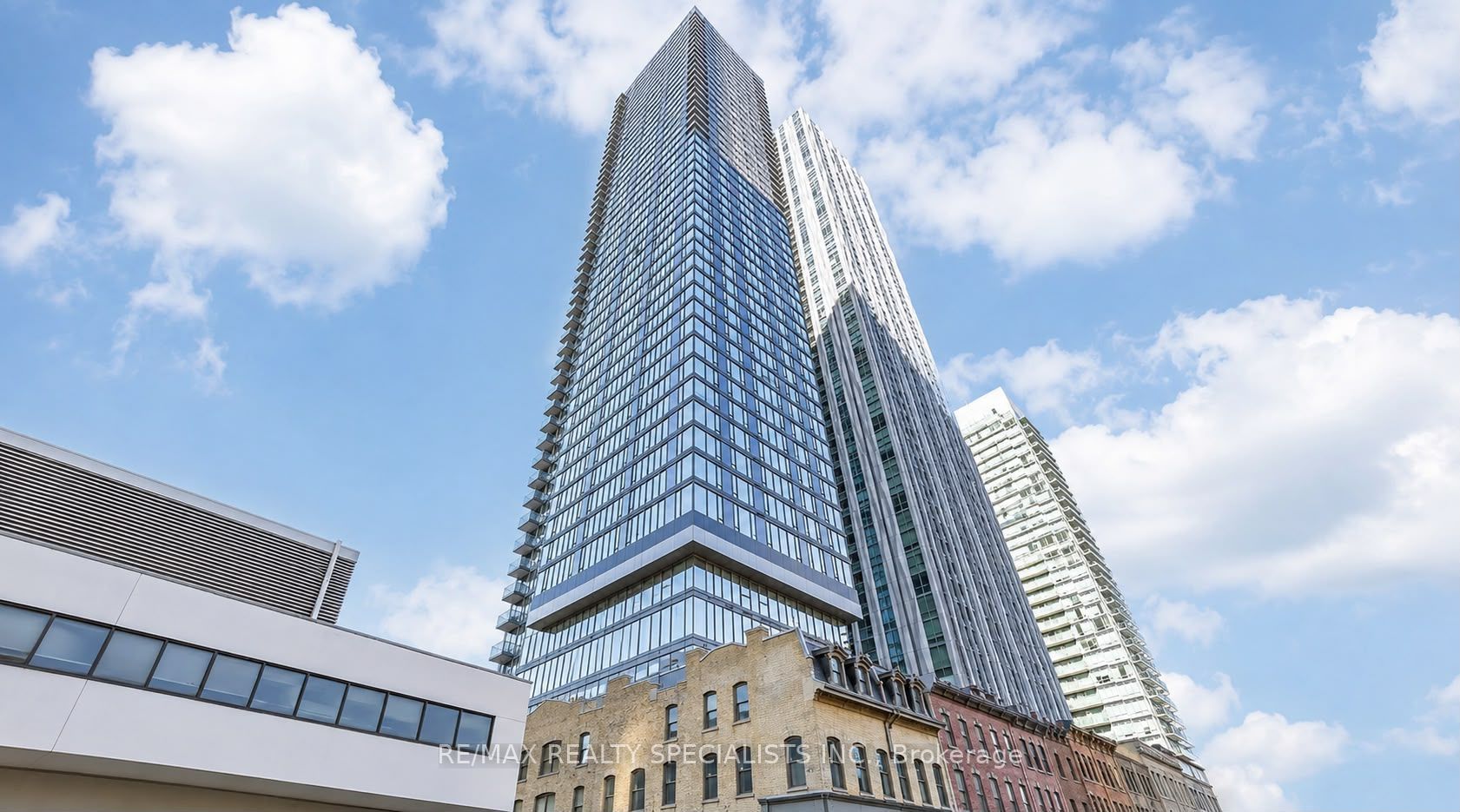 8 Cumberland Street 3504, Toronto, ON M4W 0B6