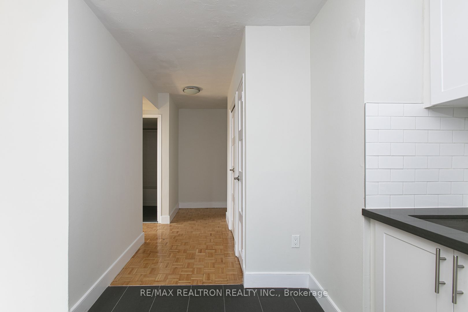 485 Huron Street 201, Toronto, ON M5R 2R5