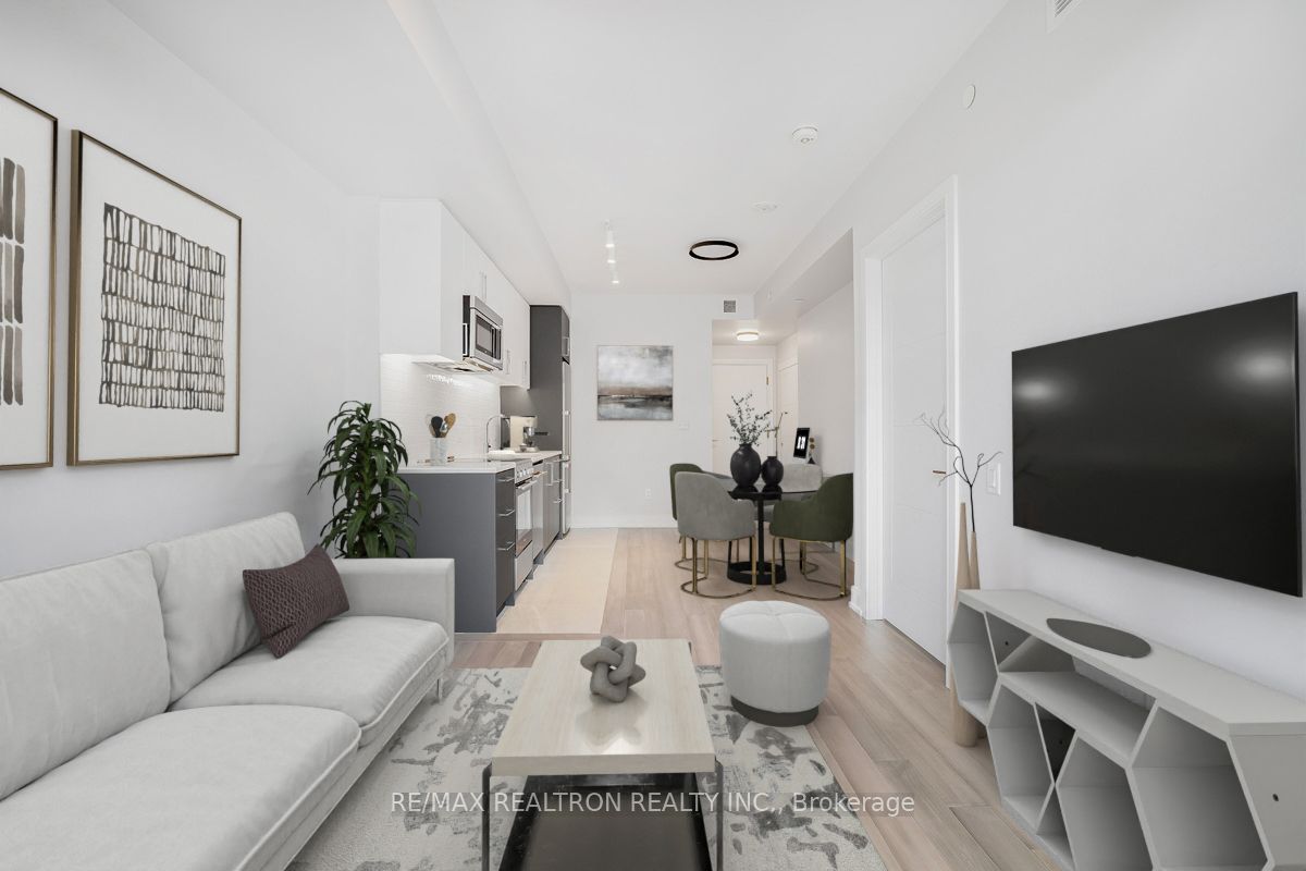 2525 Bathurst Street 805, Toronto, ON M6B 2Y9