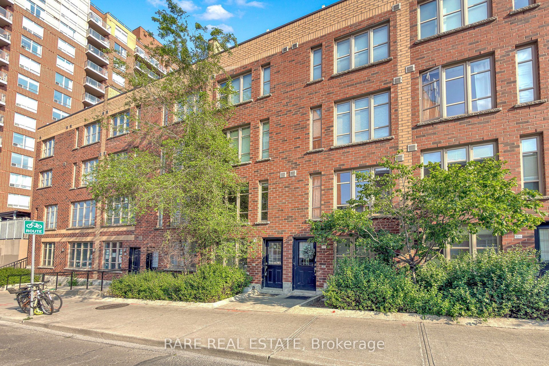 21 Ruttan Street 140, Toronto, ON M6P 0A1