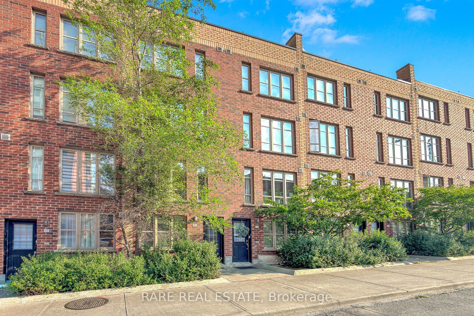 21 Ruttan Street 140, Toronto, ON M6P 0A1 photo 2