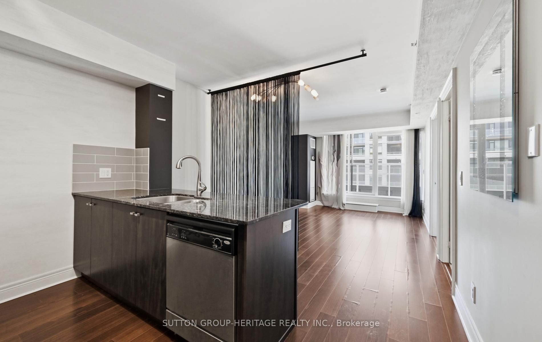 701 Sheppard Avenue W 307, Toronto, ON M3H 0B2
