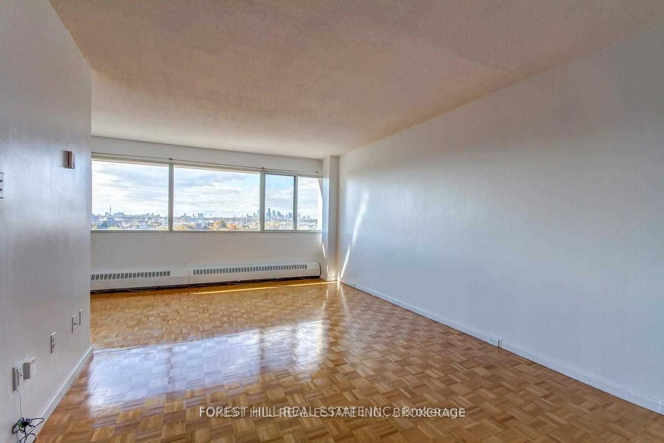715 Don Mills Road 1002, Toronto, ON M3C 1S4 photo 4