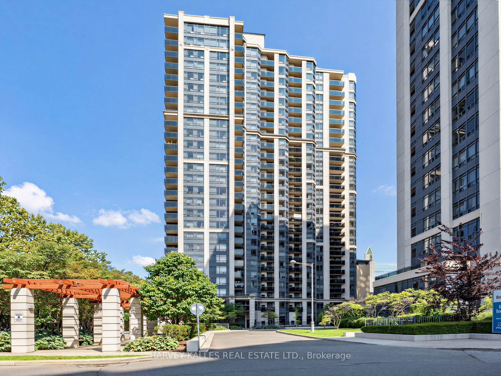 153 Beecroft Road 1815, Toronto, ON M2N 7C5