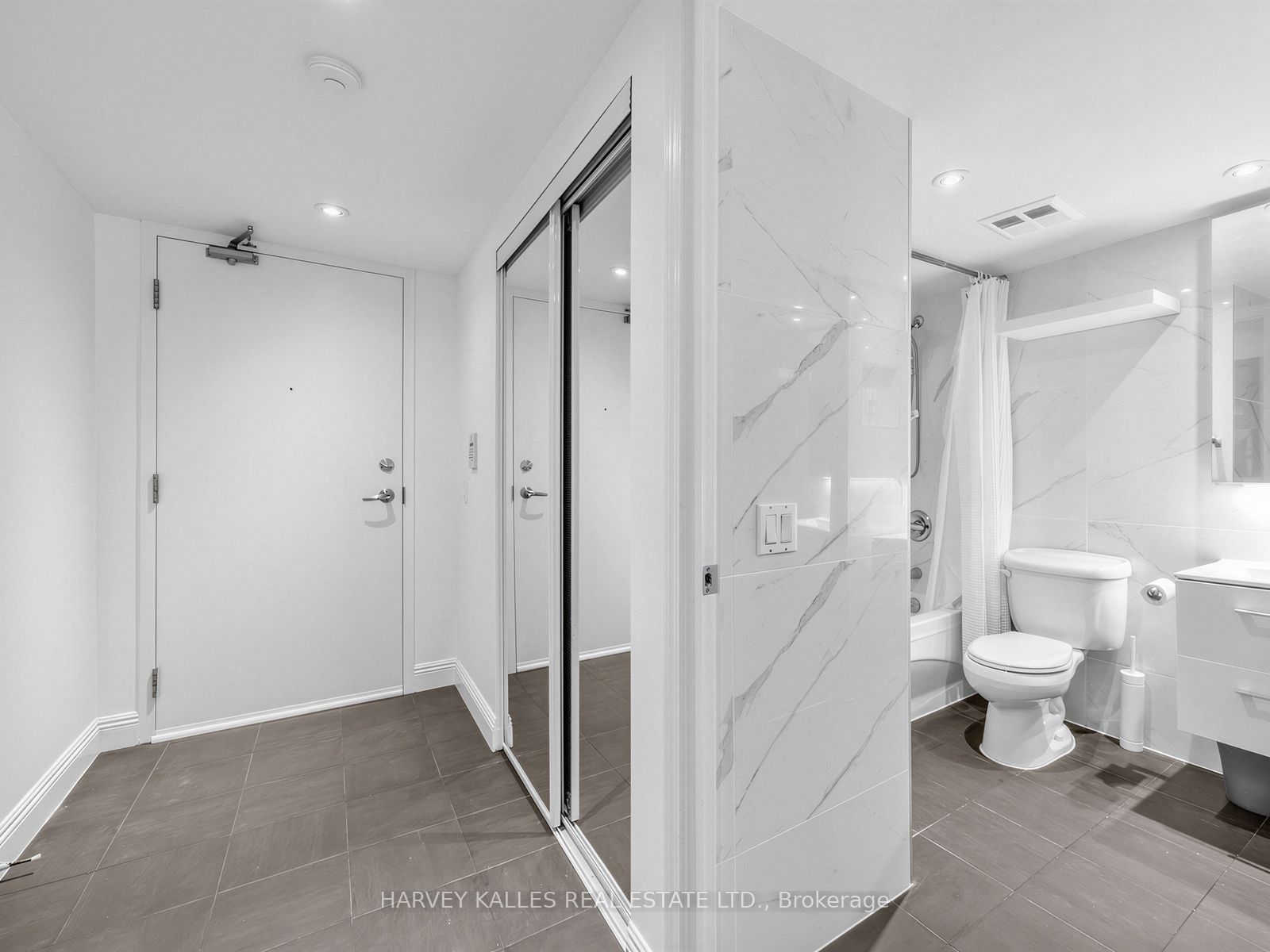 153 Beecroft Road 1815, Toronto, ON M2N 7C5 photo 3