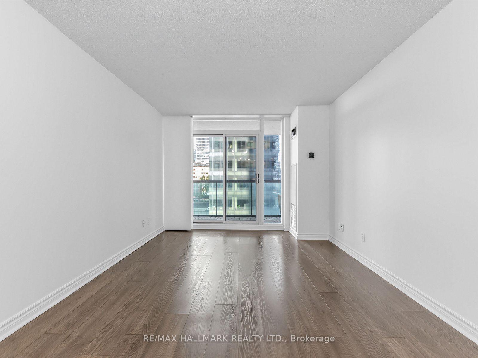 30 Grand Trunk Crescent 805, Toronto, ON M5J 3A4 photo 5