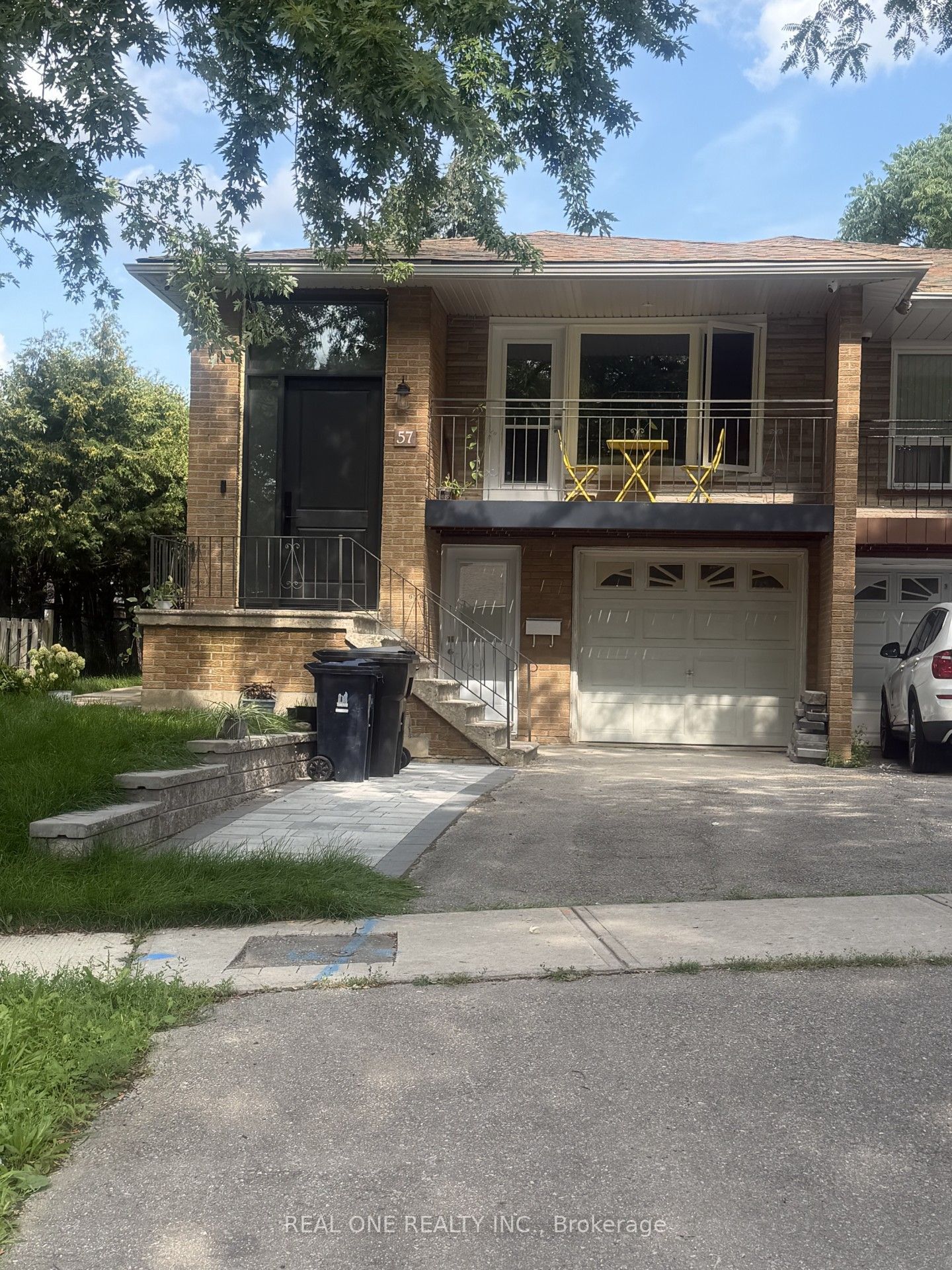57 James Gray Drive Bsmt Front, Toronto, ON M2H 1N8 photo 2
