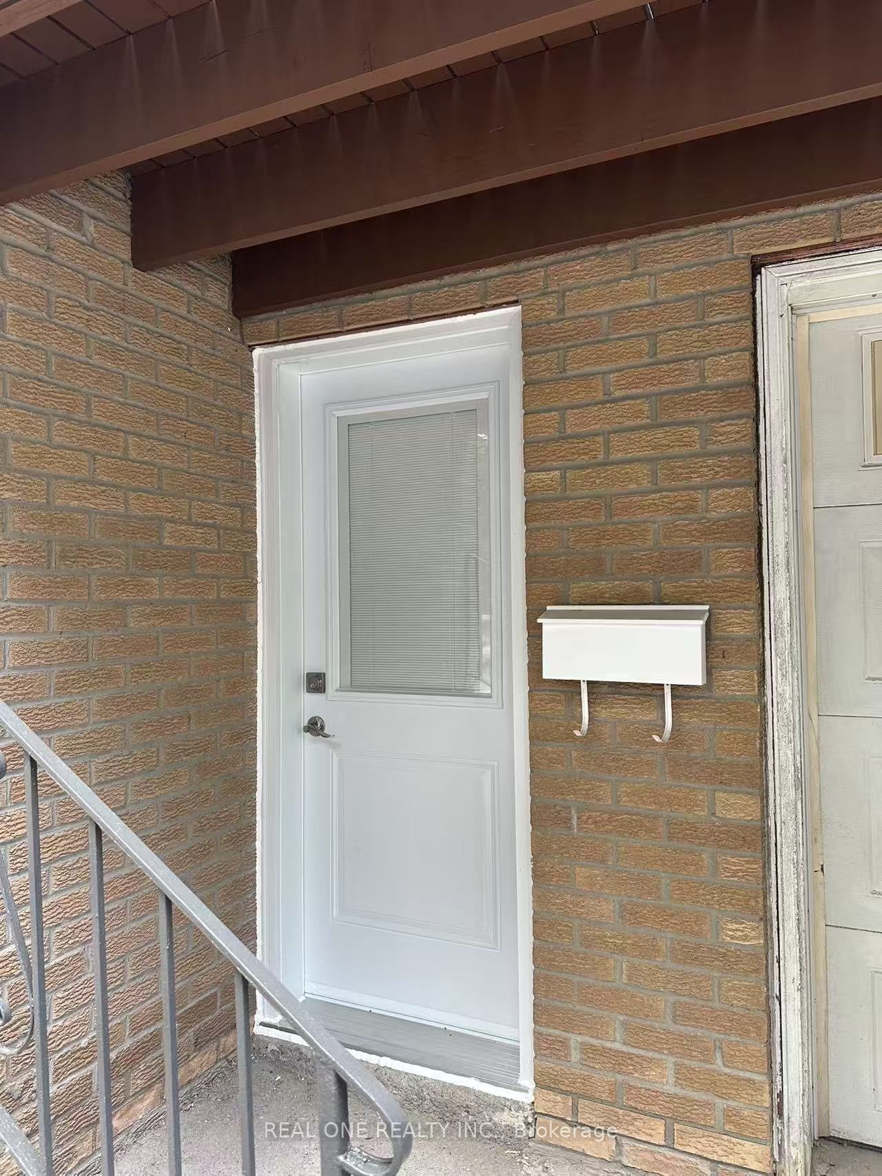 57 James Gray Drive Bsmt Front, Toronto, ON M2H 1N8 photo 3