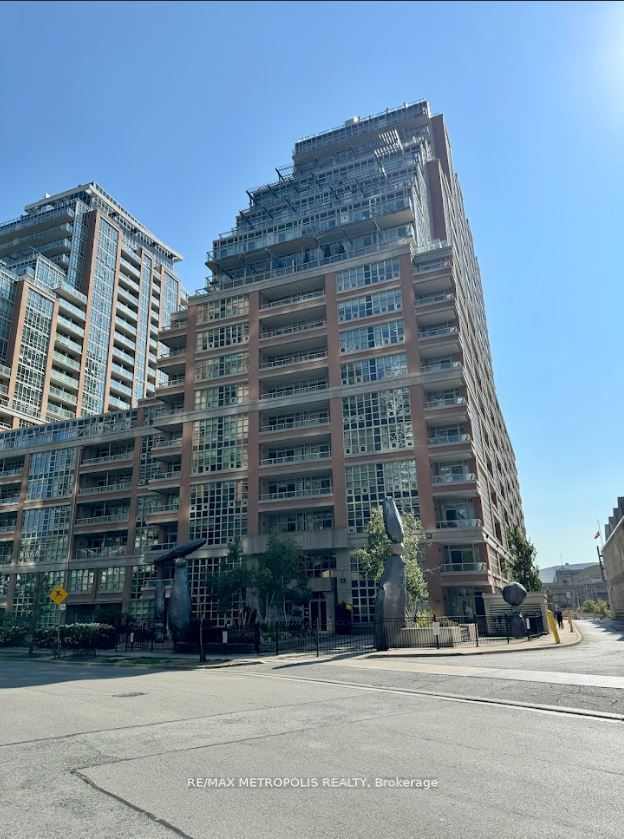 85 East Liberty Street 428, Toronto, ON M6K 3R4 photo 2