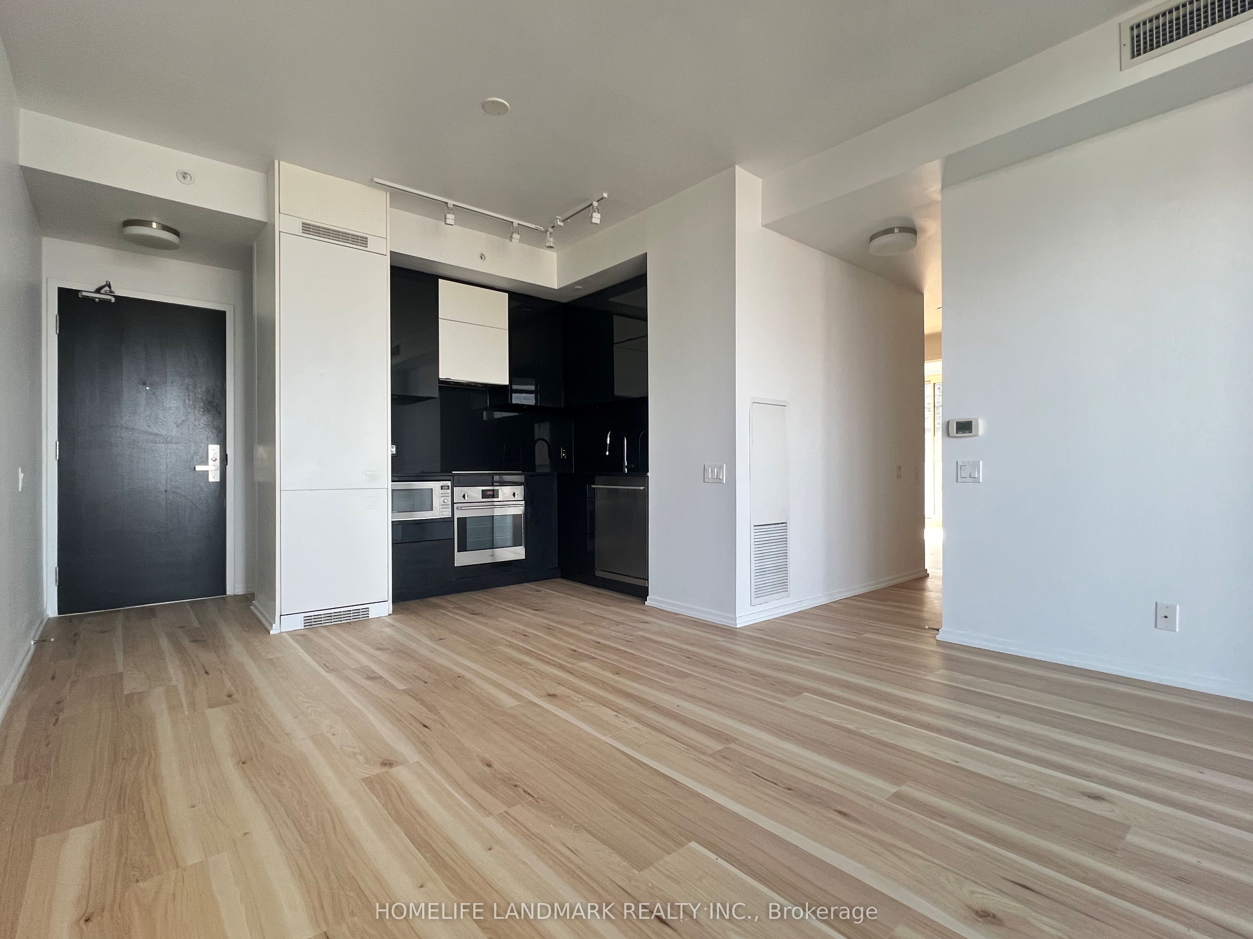 125 Peter Street 2301, Toronto, ON M5V 2G9 photo 5