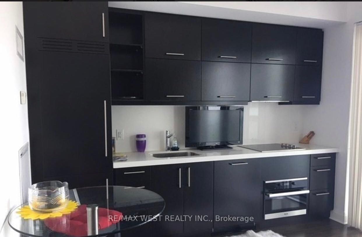 65 St Mary Street 4308, Toronto, ON M5S 0A6 photo 4
