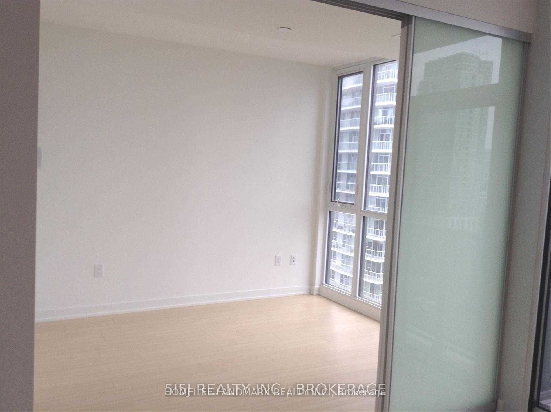 85 Queens Wharf Road 1705, Toronto, ON M5V 0J9 photo 3