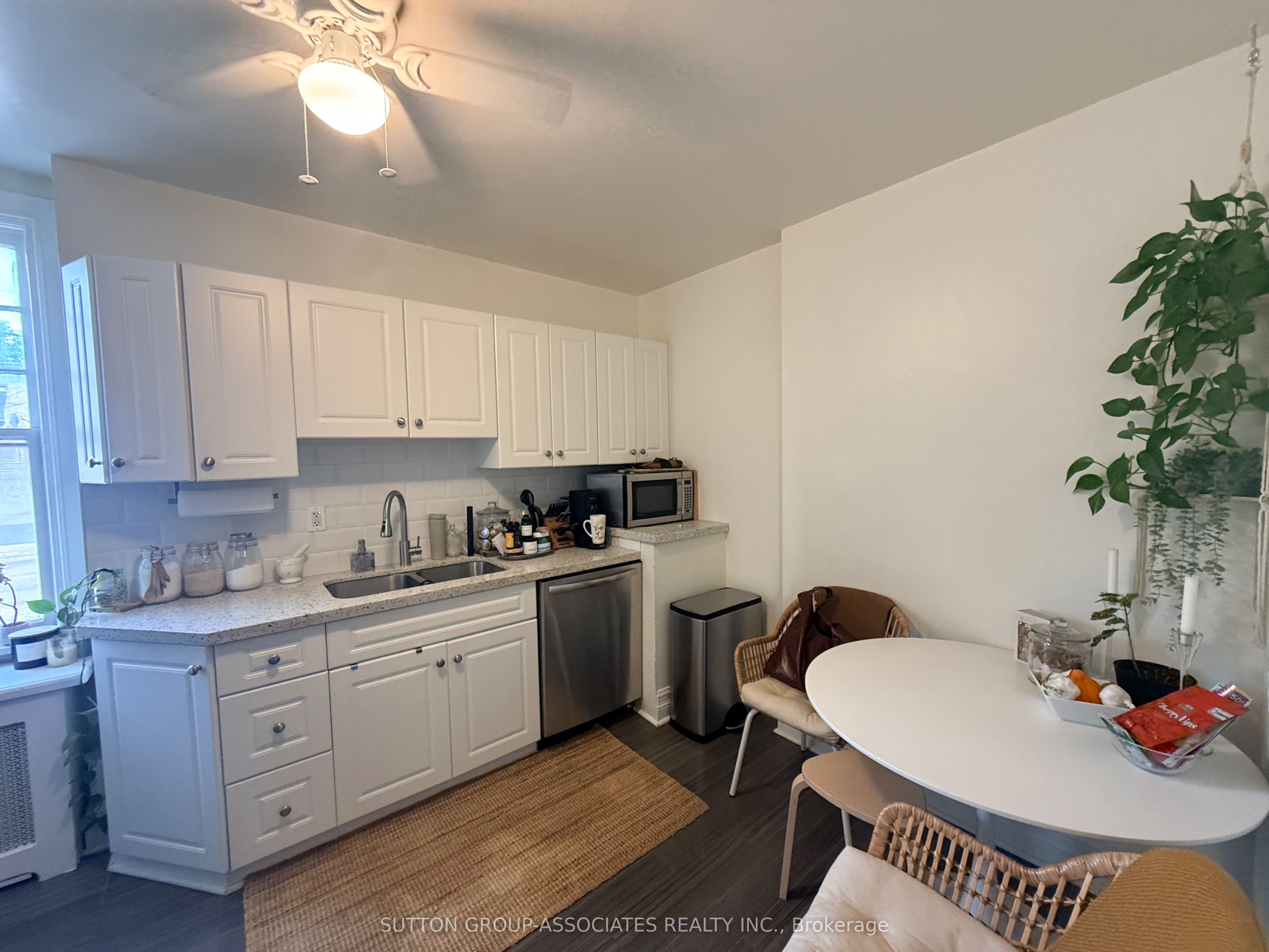 184 Madison Avenue Main, Toronto, ON M5R 2S5 photo 4