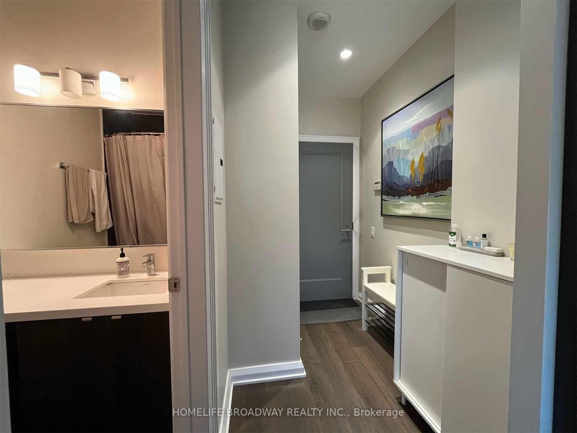 155 Yorkville Avenue 3107, Toronto, ON M5R 0B4 photo 3