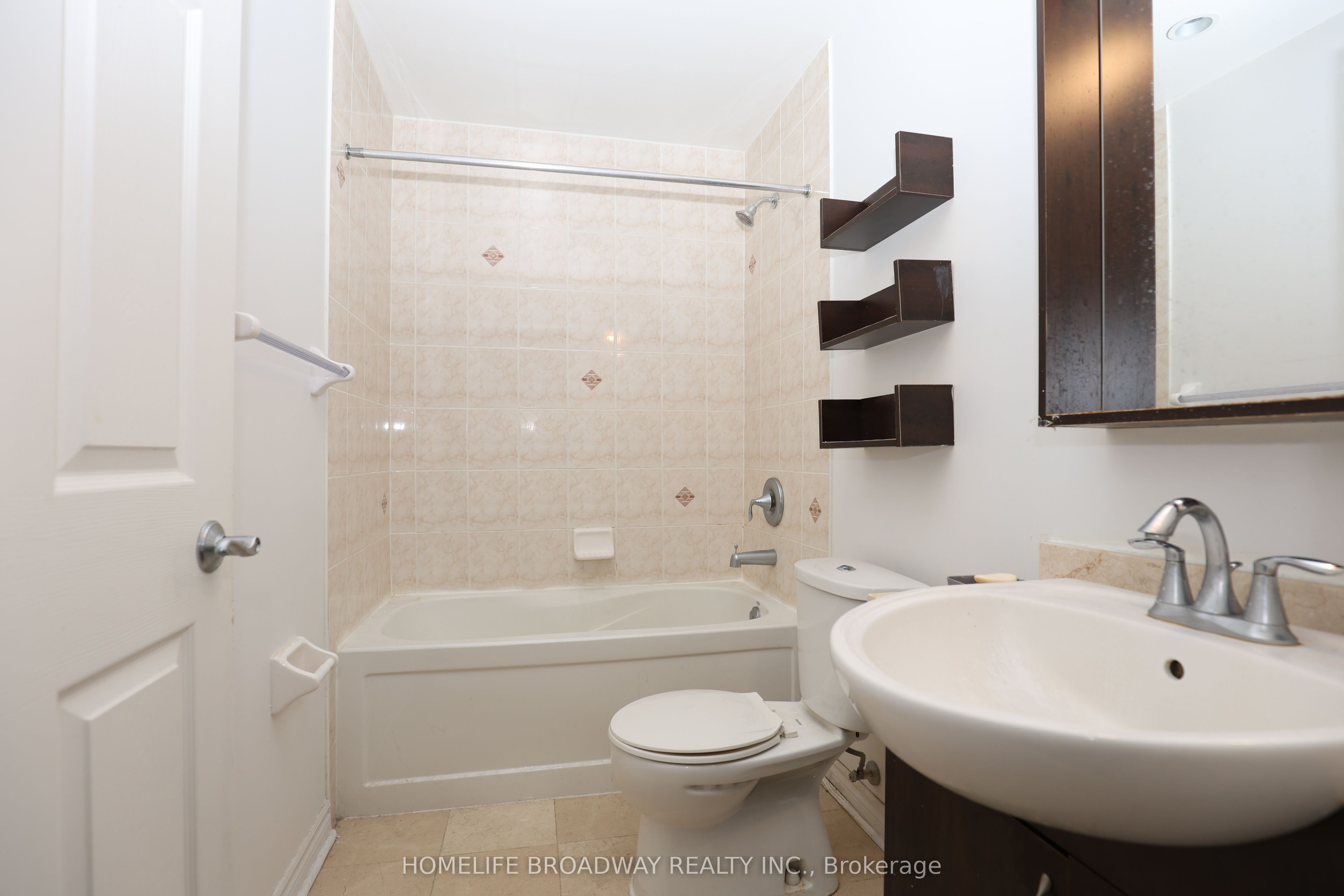 18 Holmes Avenue 2515, Toronto, ON M2N 0E1 photo 4