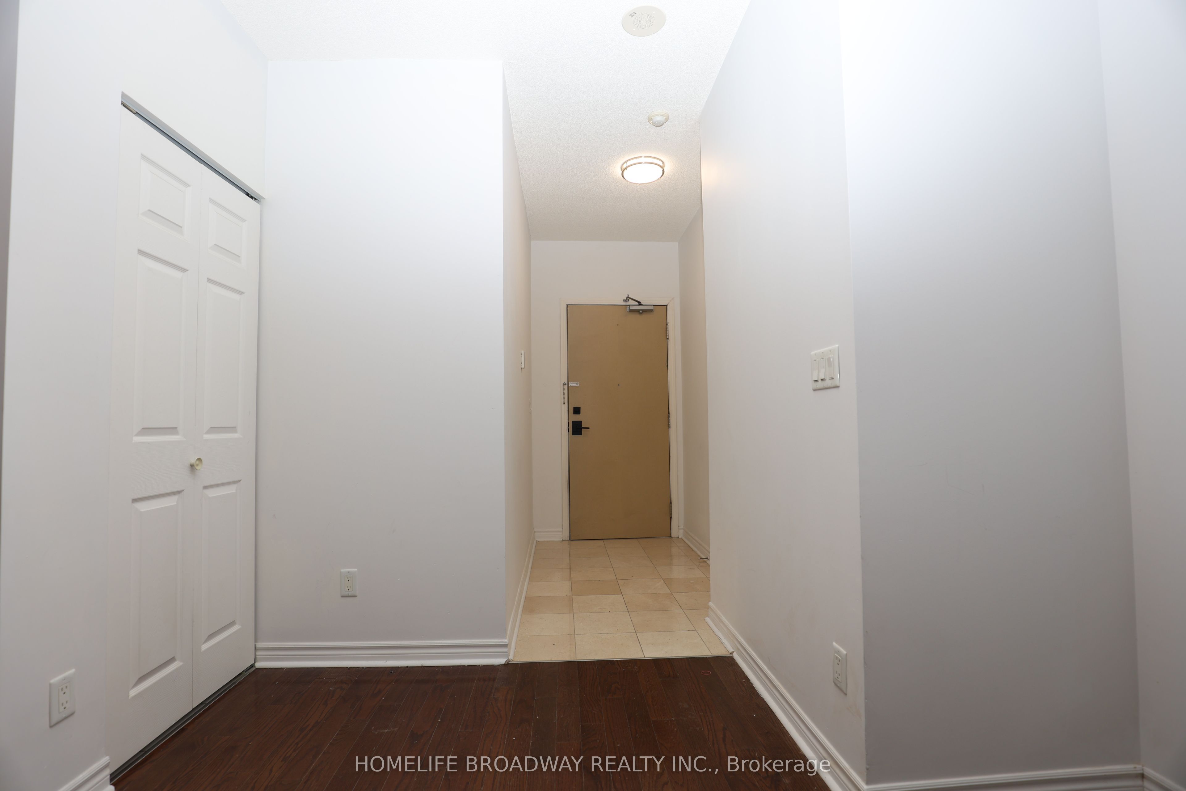 18 Holmes Avenue 2515, Toronto, ON M2N 0E1 photo 5