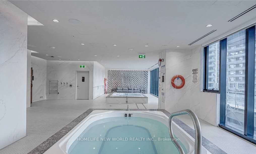 585 BLOOR Street E 2220, Toronto, ON M4W 0B3 photo 5