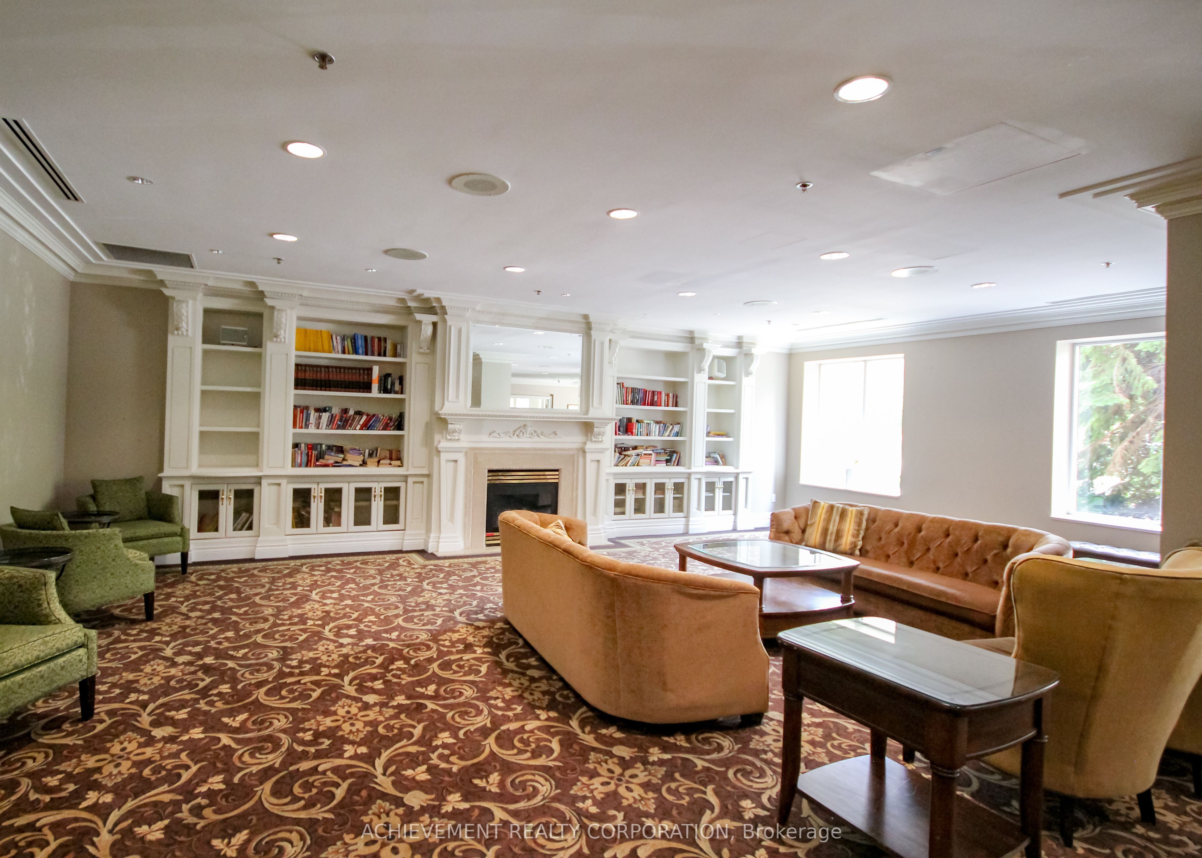 18 Sommerset Way 1016, Toronto, ON M2N 6X5 photo 4
