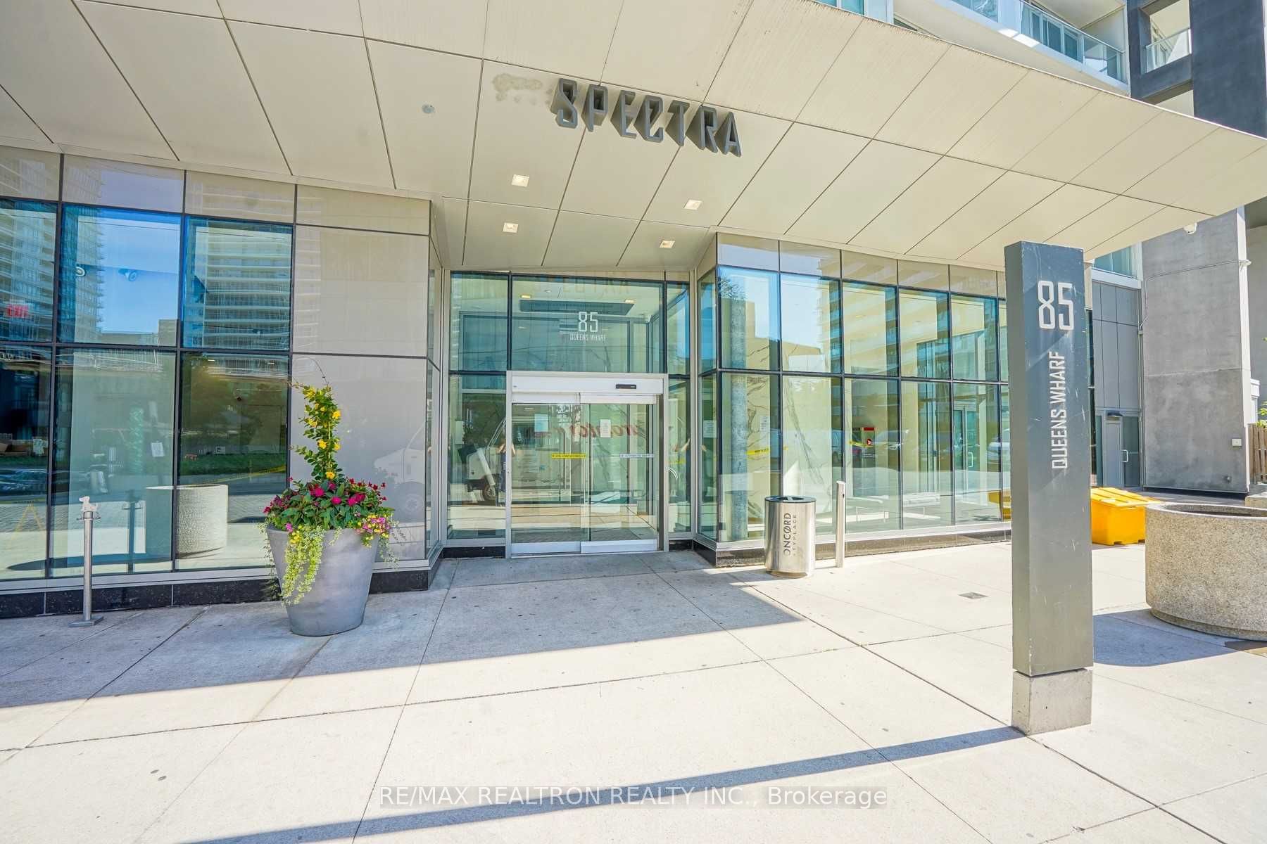 85 Queens Wharf Road 511, Toronto, ON M5V 0J9 photo 2