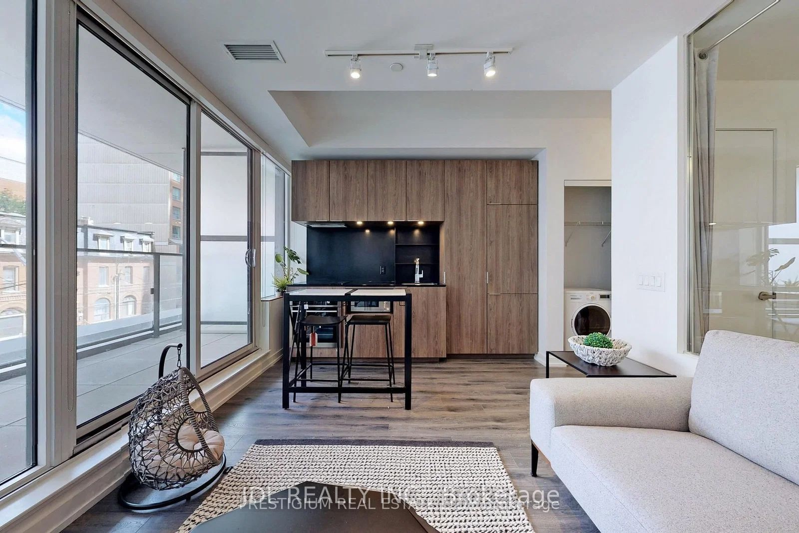 77 Shuter Street 207, Toronto, ON M5B 0B8 photo 3