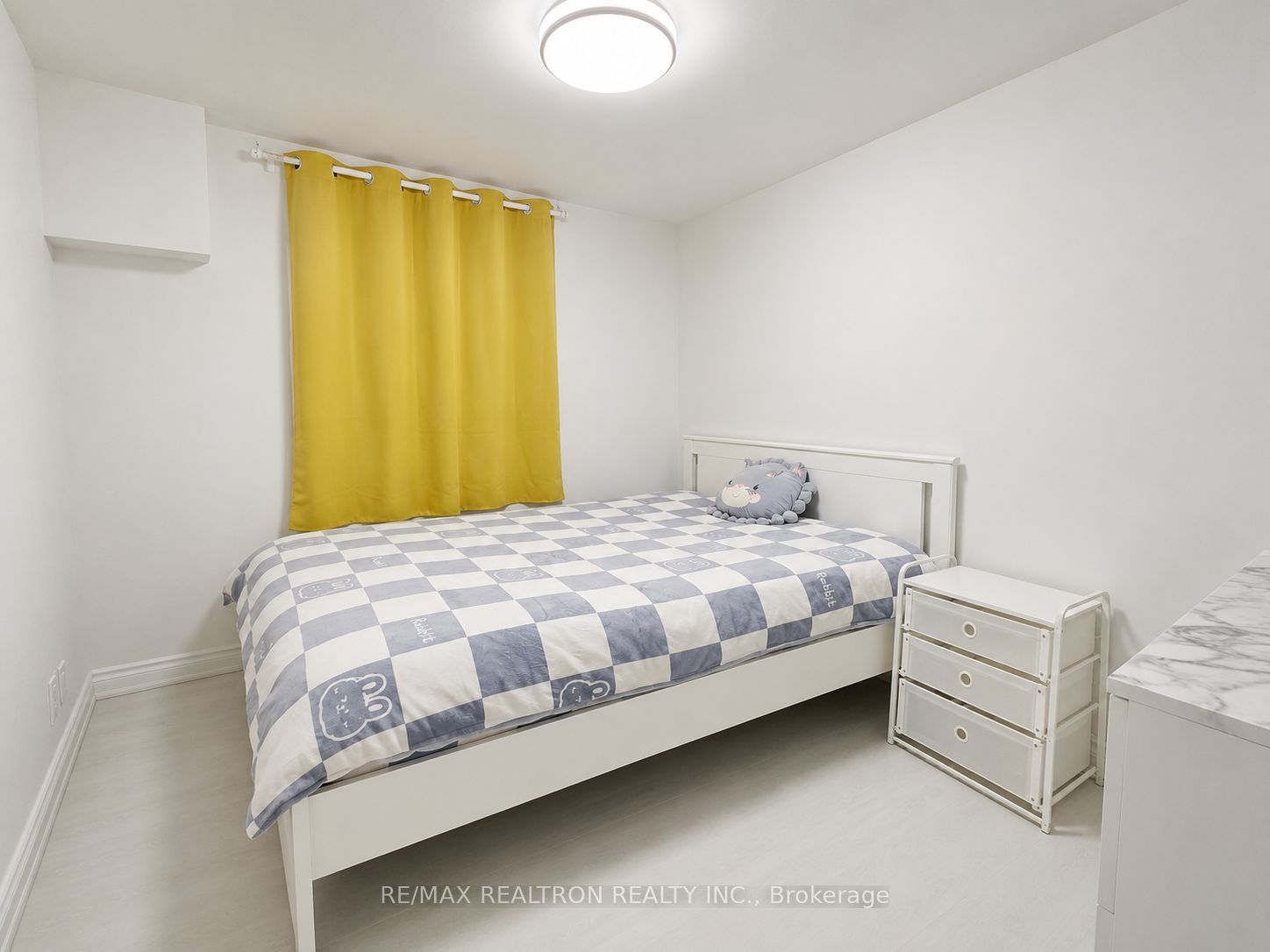 30 Lowbank Court Lower, Toronto, ON M2M 3A4 photo 3