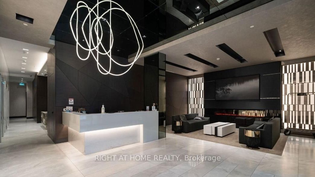 609 Avenue Road 1806, Toronto, ON M4V 2K3 photo 3