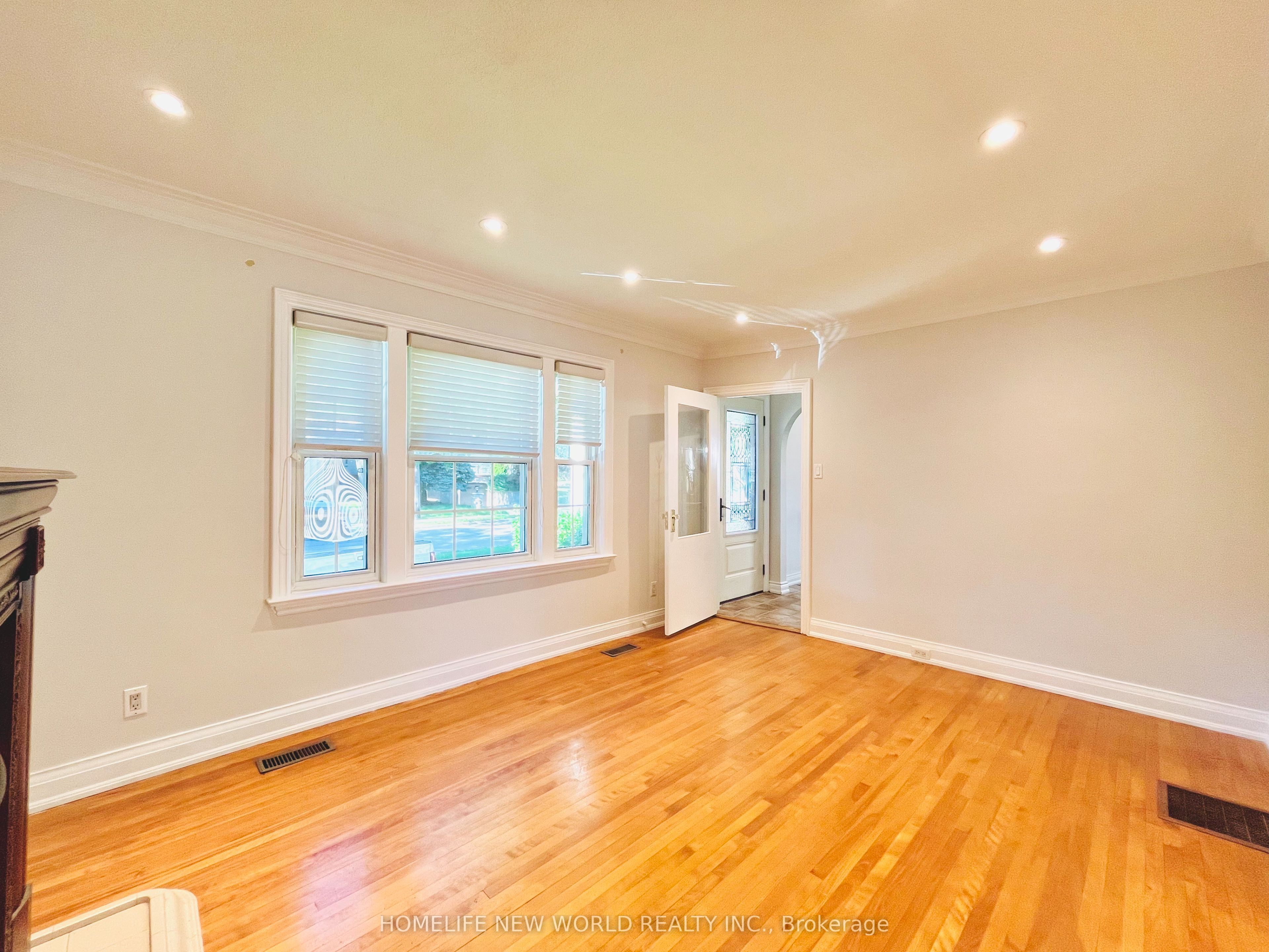 121 KINGSDALE Avenue GROUND, Toronto, ON M2N 3W5 photo 4