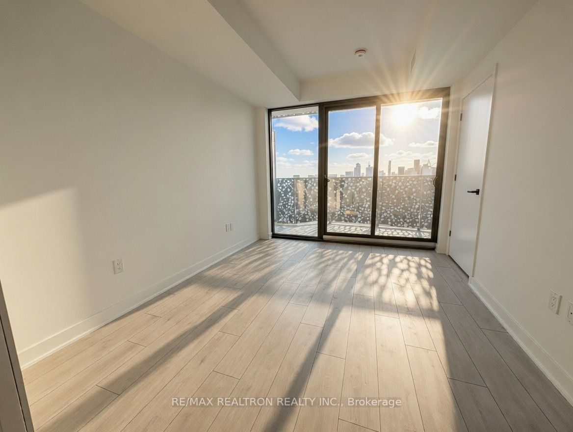 55 Charles Street E 1905, Toronto, ON M4Y 0J1 photo 3