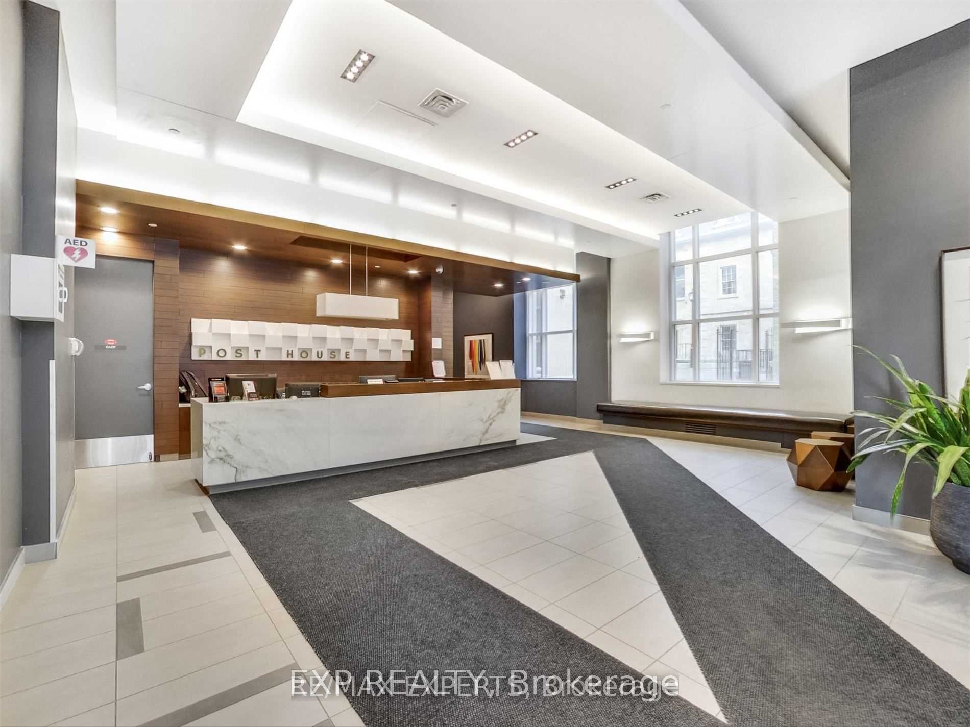 105 George Street 1311, Toronto, ON M5A 0L4 photo 2