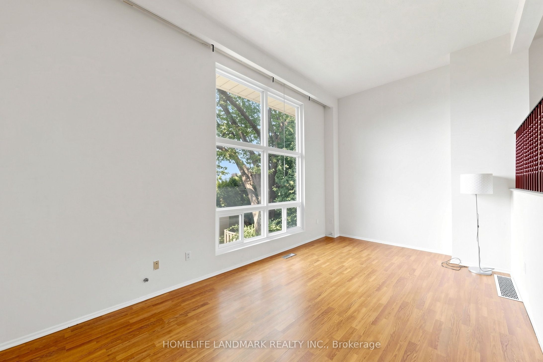 8 Rusty Crest Way, Toronto, ON M2J 2Y4 photo 3