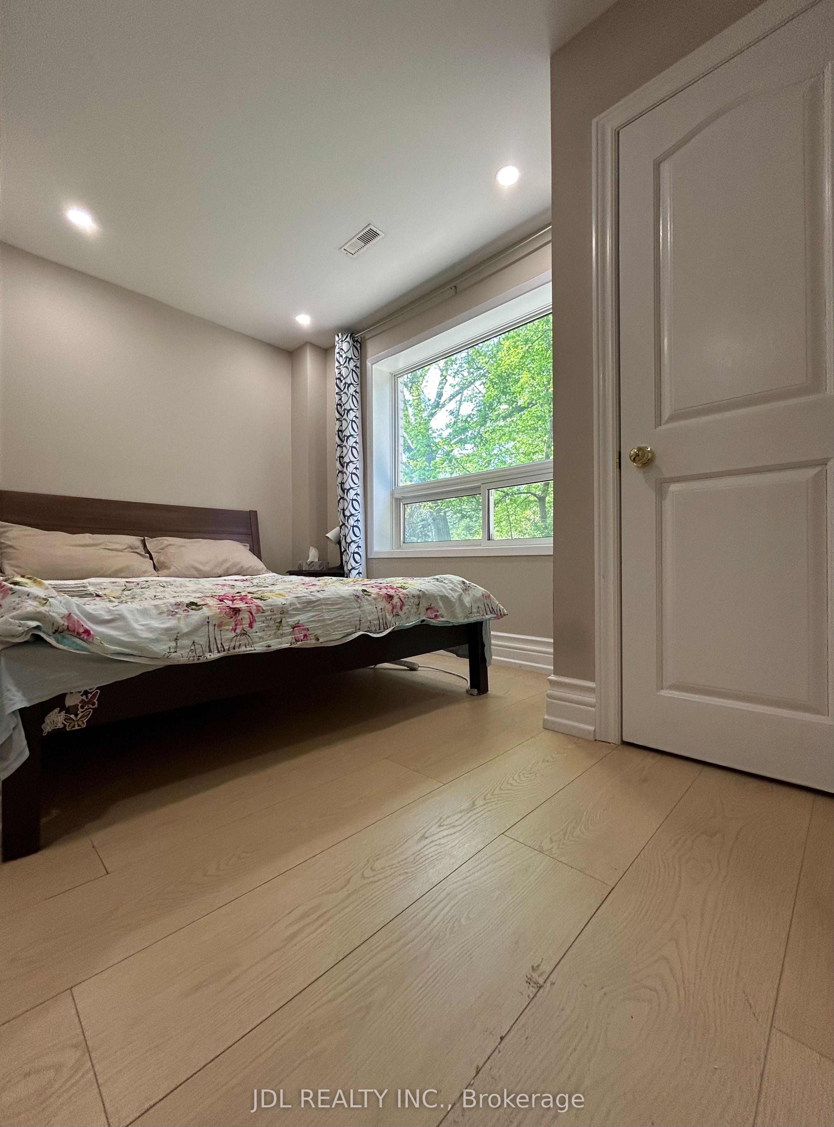 62 Banstock Dr Drive Suite A Main Floor, Toronto, ON M2K 2H6 photo 5