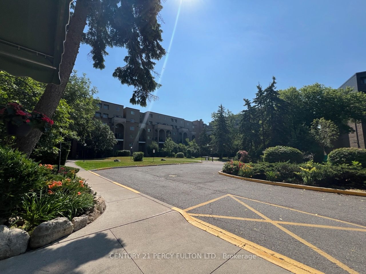 4005 Don Mills Road 228, Toronto, ON M2H 3J9 photo 3