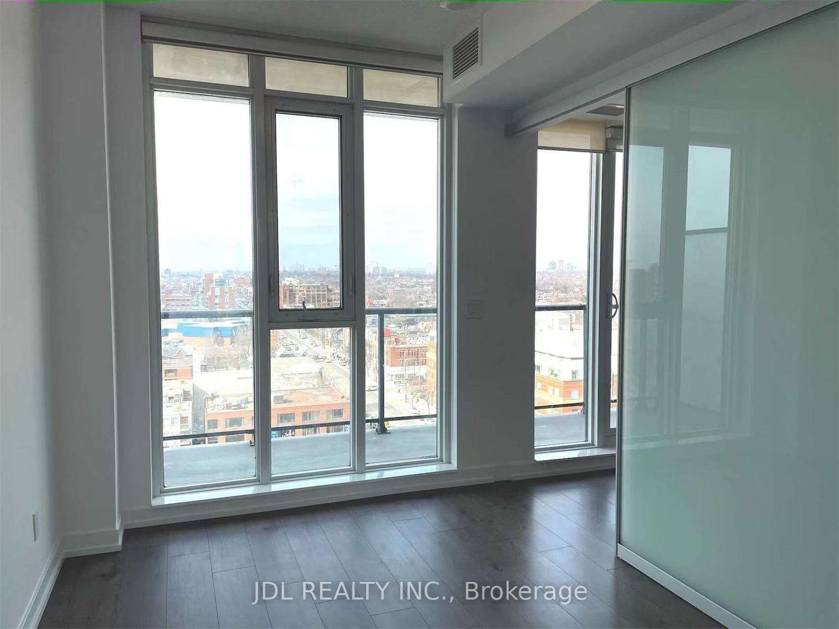 297 College Street 1512, Toronto, ON M5T 0C2 photo 2