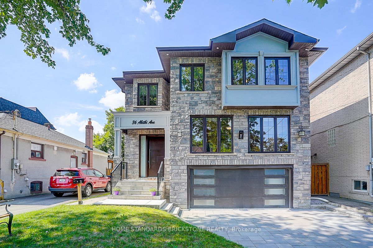 36 Abitibi Avenue, Toronto, ON M2M 2V1