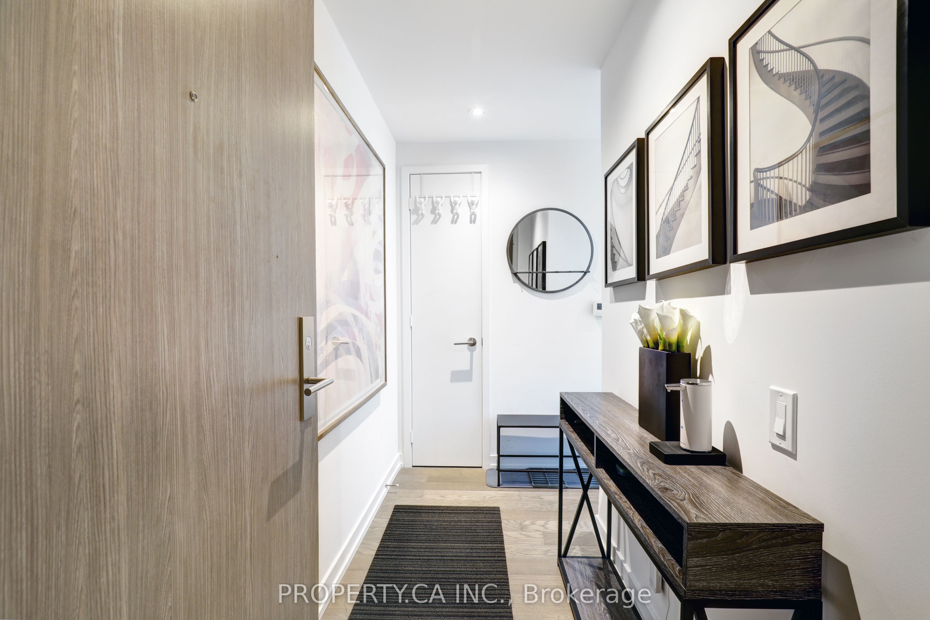 161 Roehampton Avenue 3004, Toronto, ON M4P 0C8 photo 4