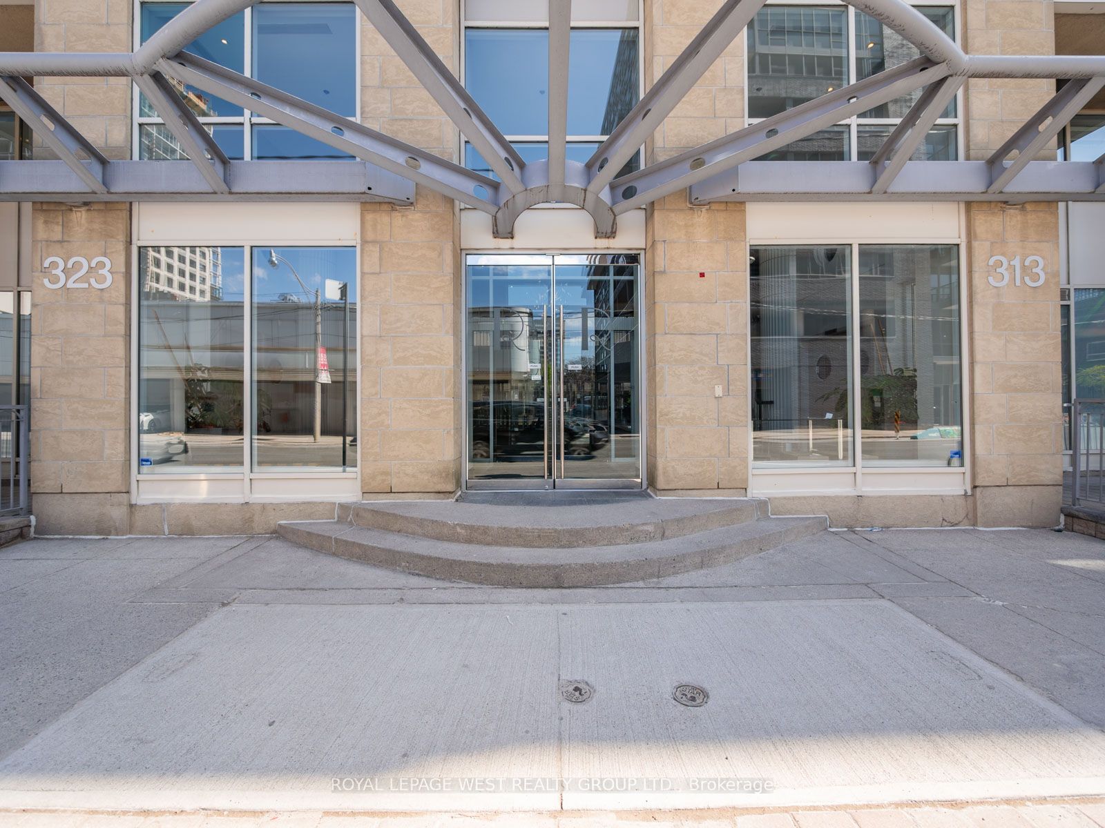 313 Richmond Street E 1453, Toronto, ON M5A 4S7 photo 3