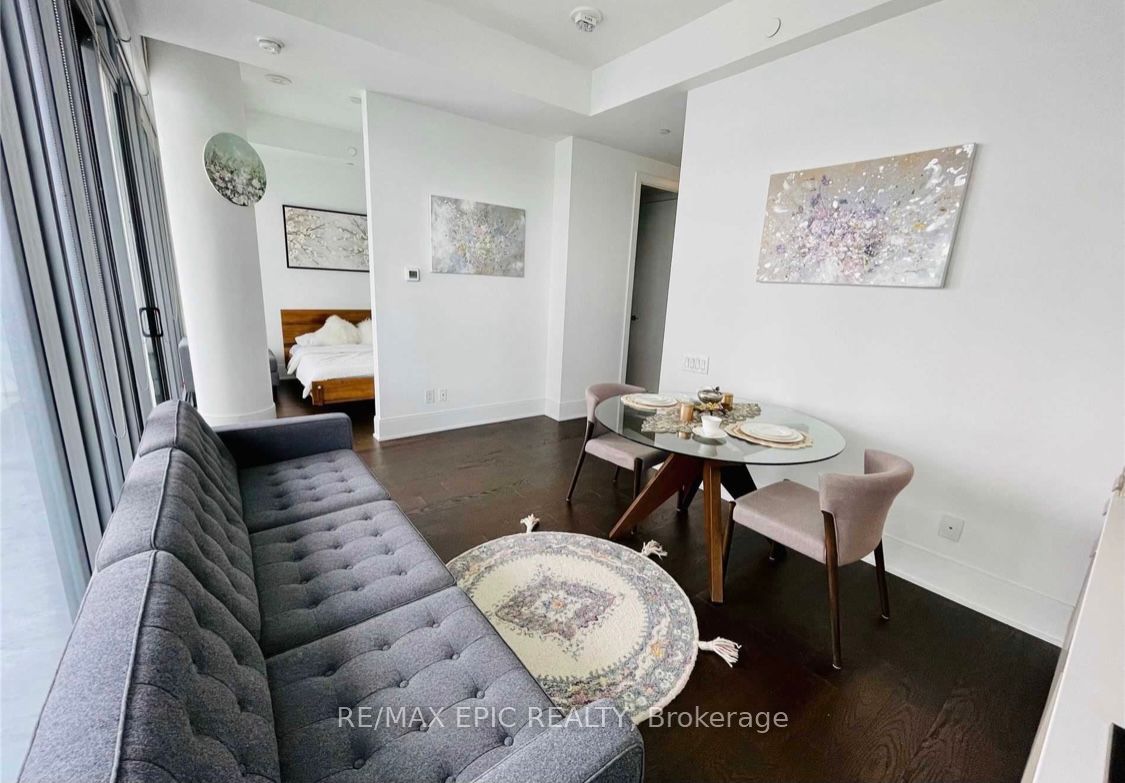 50 Charles Street E 4705, Toronto, ON M4Y 0C3 photo 2