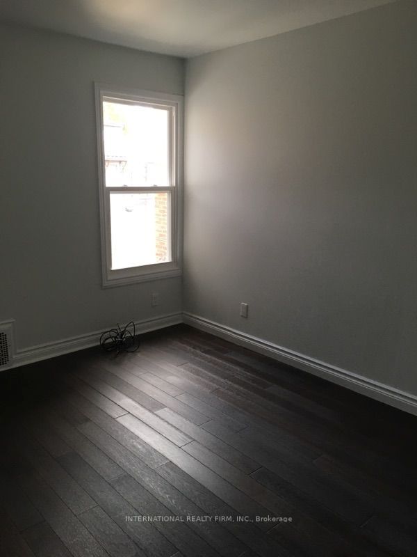 161 Montrose Avenue 2, Toronto, ON M6J 2T6 photo 4