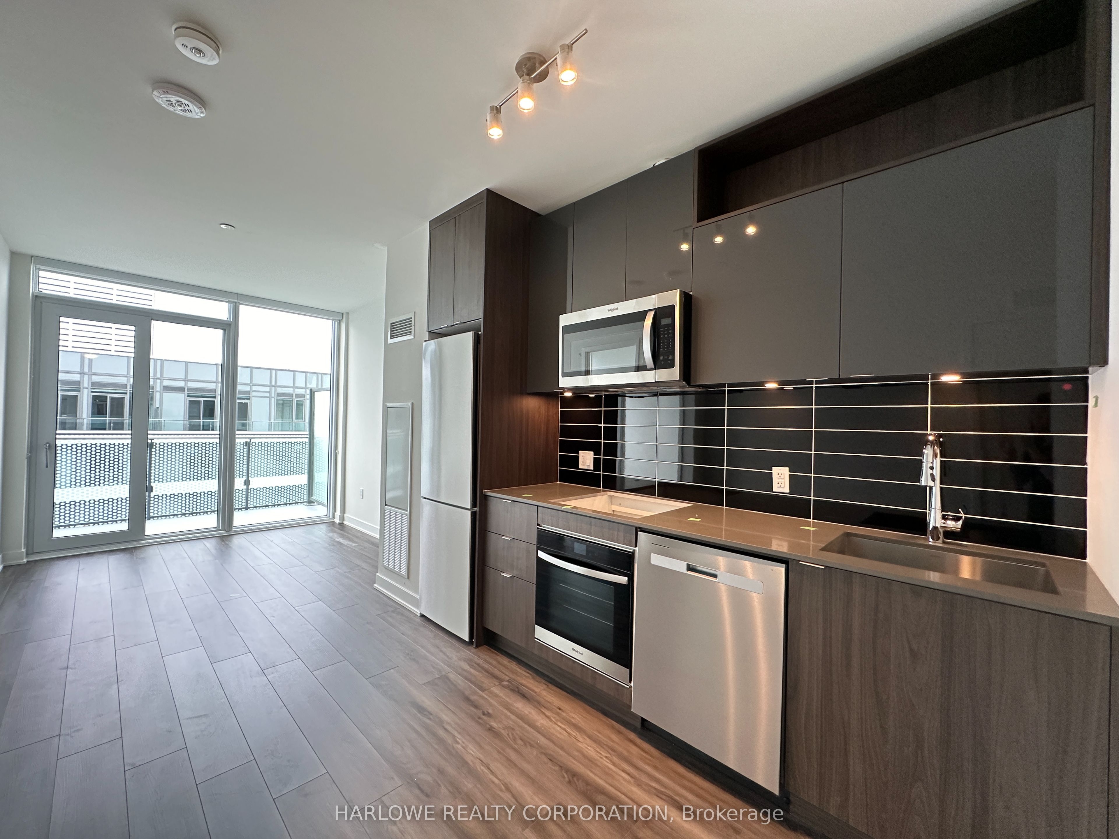 135 Lower Sherbourne Street PH3023, Toronto, ON M5A 1Y4