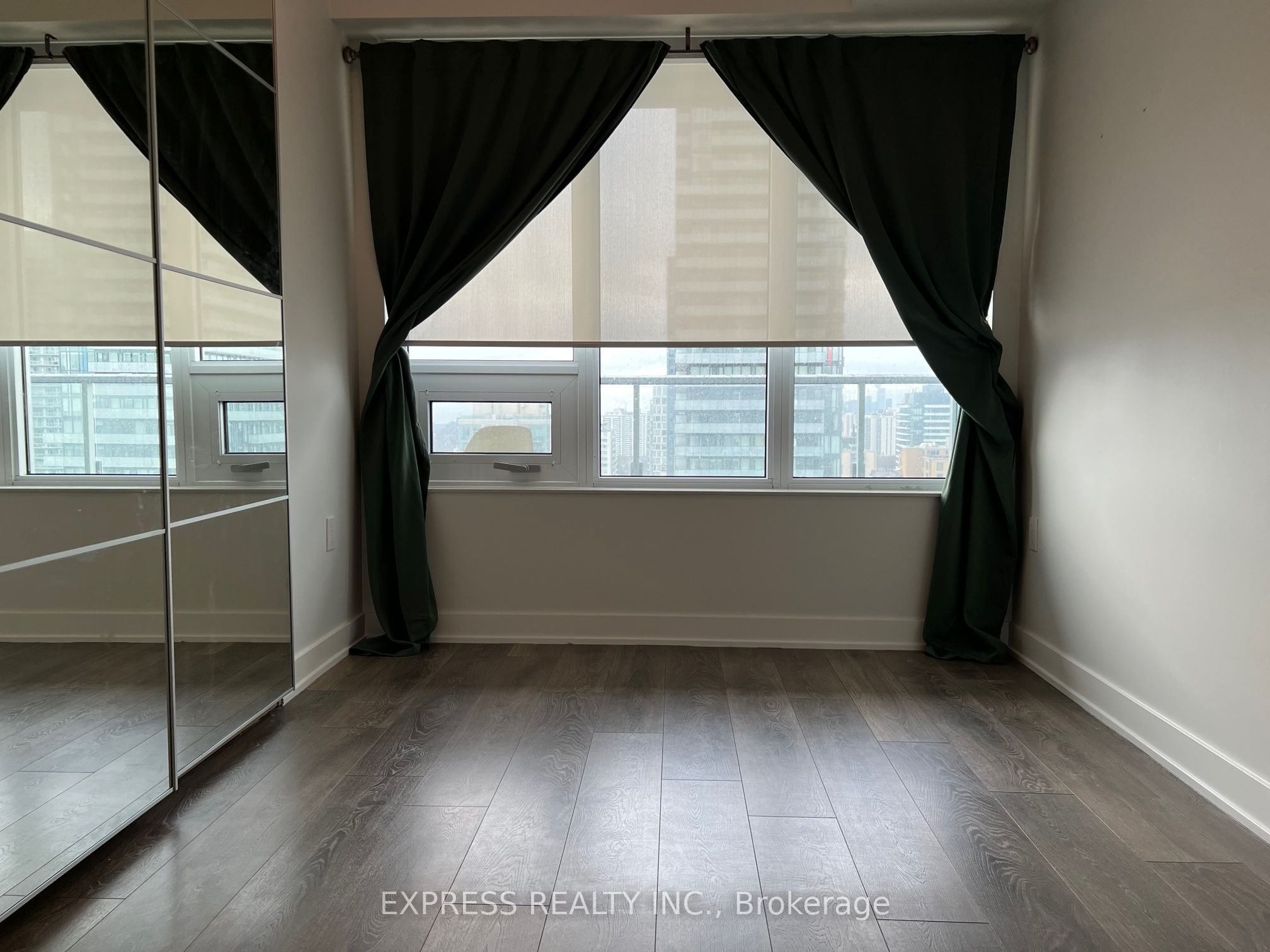 195 Redpath Avenue 2306, Toronto, ON M4P 0E4 photo 3