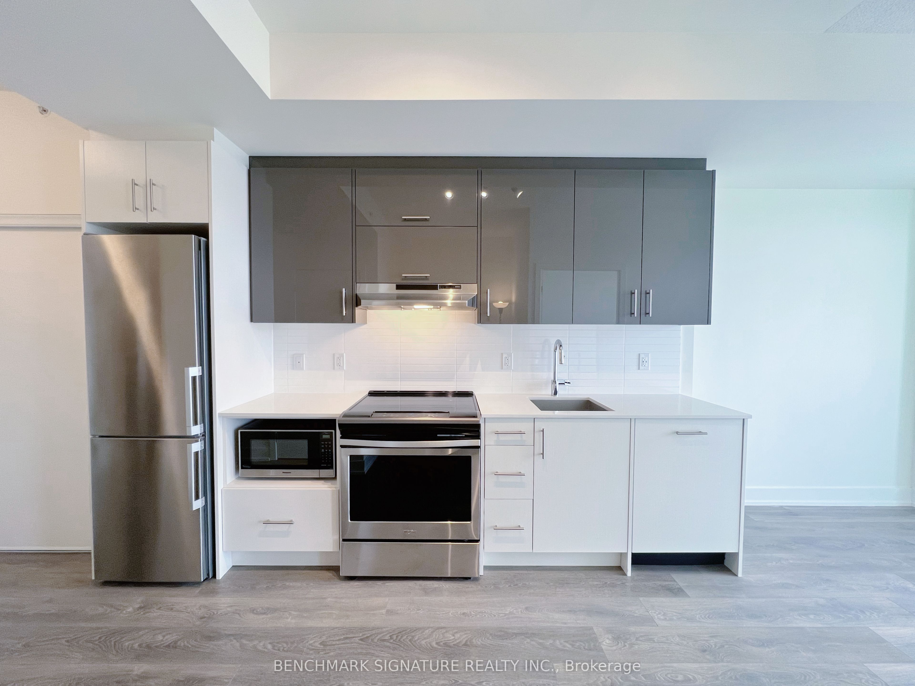 180 Fairview Mall Drive 1805, Toronto, ON M2J 0G4 photo 2
