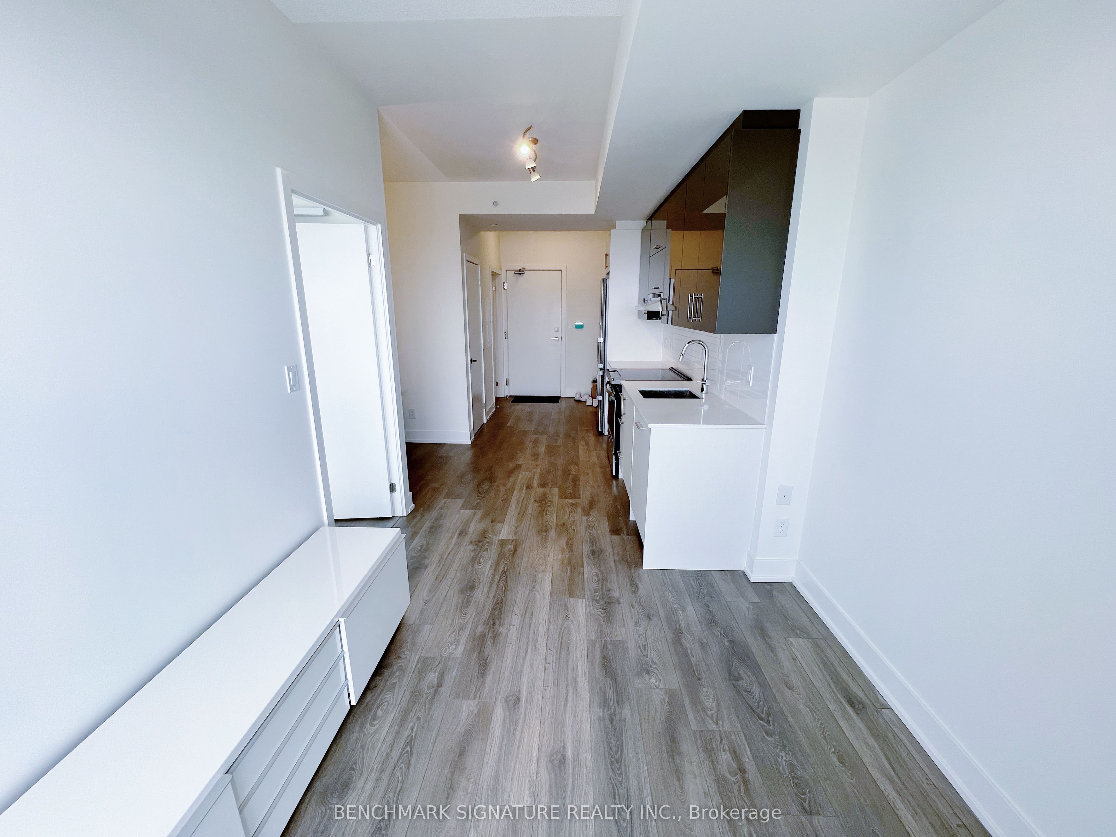 180 Fairview Mall Drive 1805, Toronto, ON M2J 0G4 photo 4