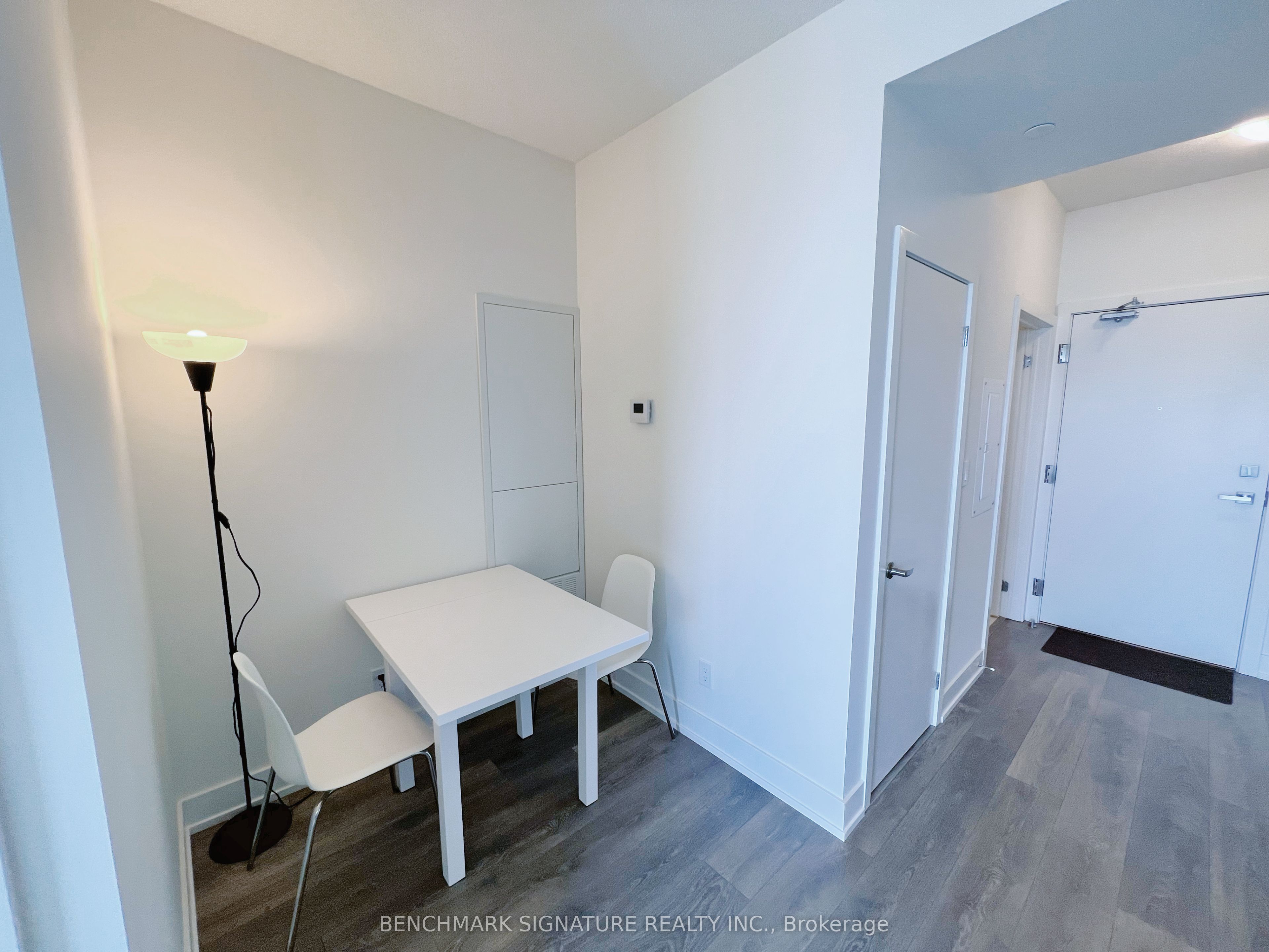 180 Fairview Mall Drive 1805, Toronto, ON M2J 0G4 photo 5