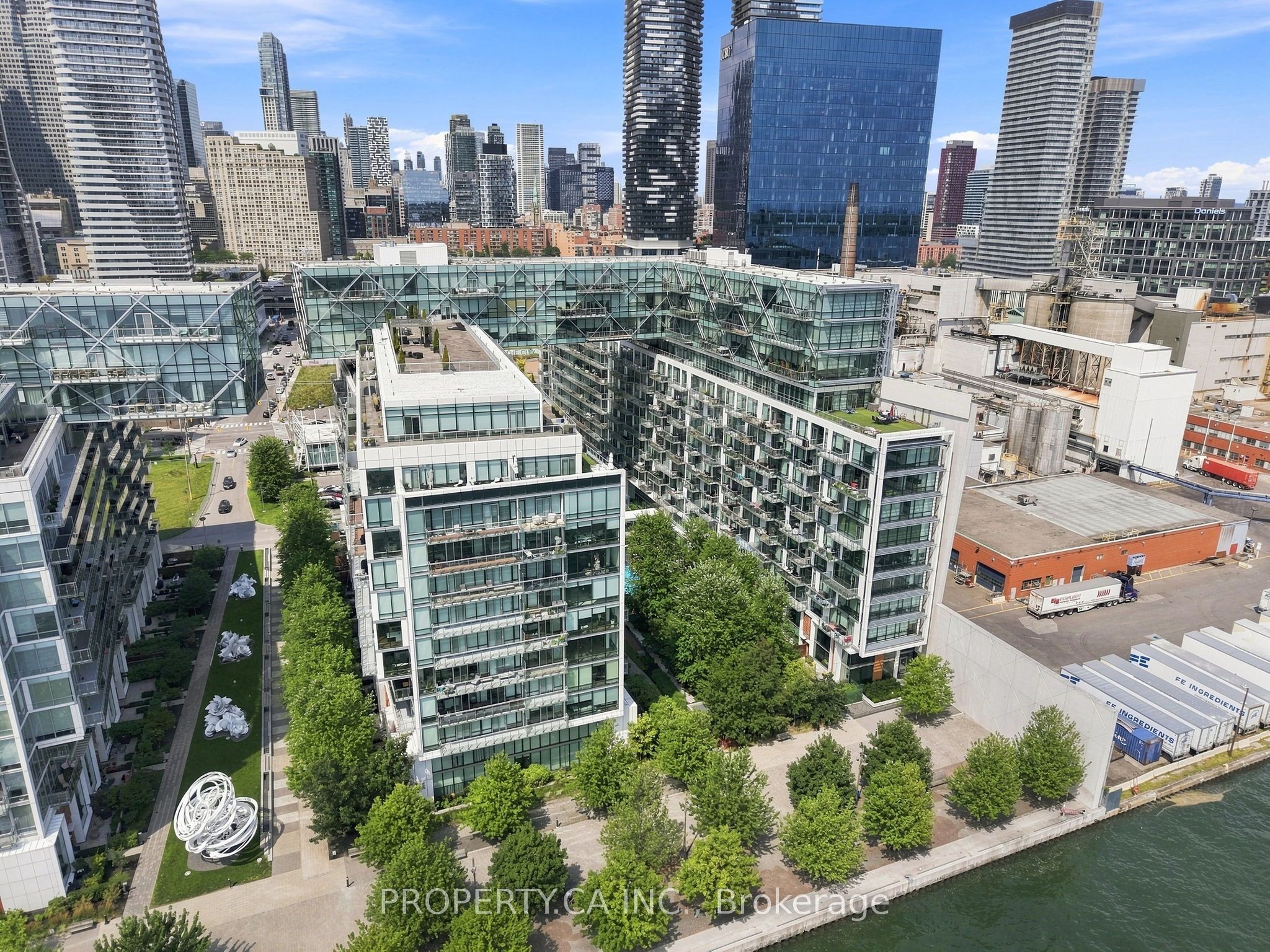 39 Queens Quay E 625, Toronto, ON M5E 0A5 photo 3