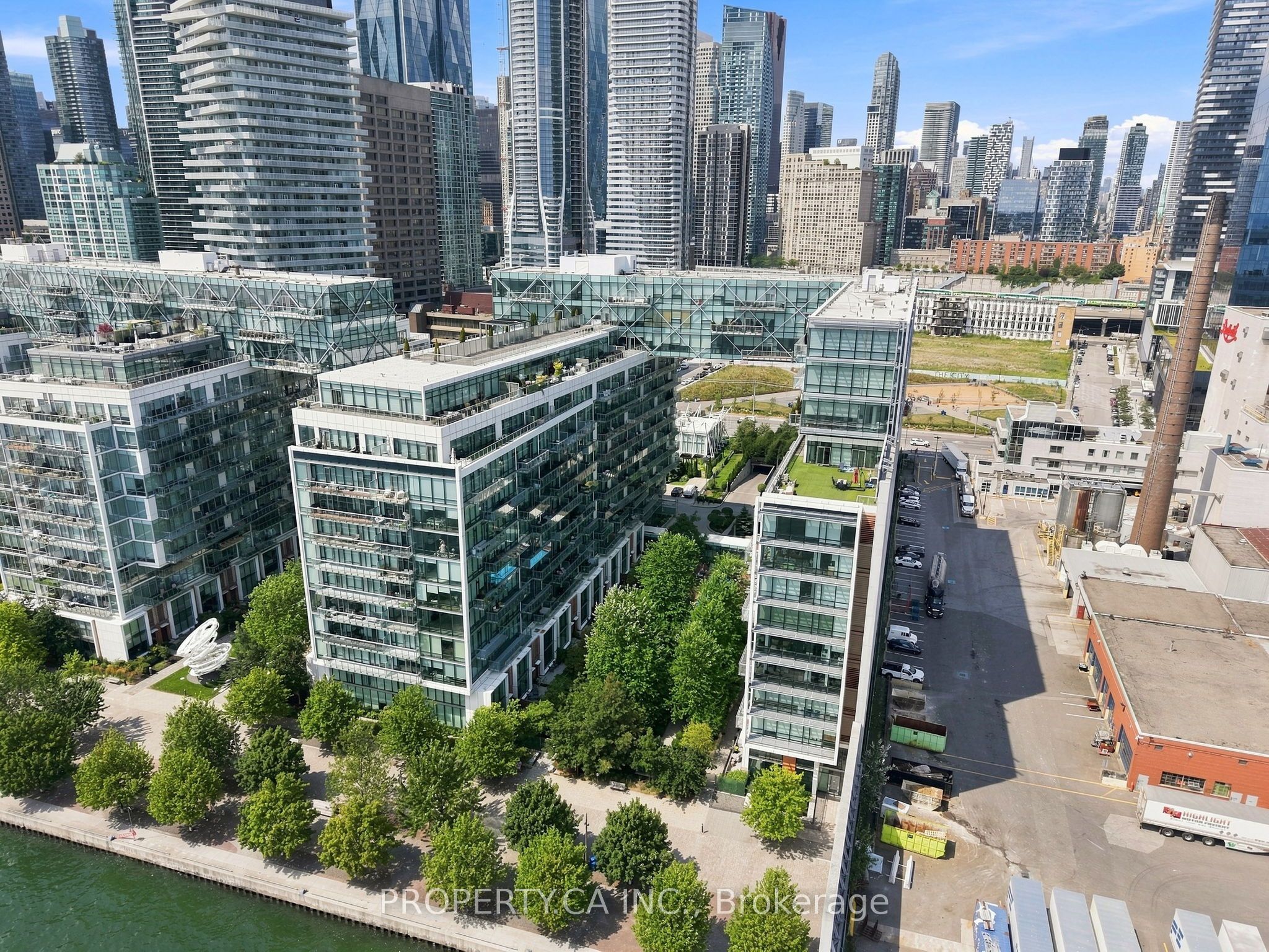 39 Queens Quay E 625, Toronto, ON M5E 0A5 photo 4