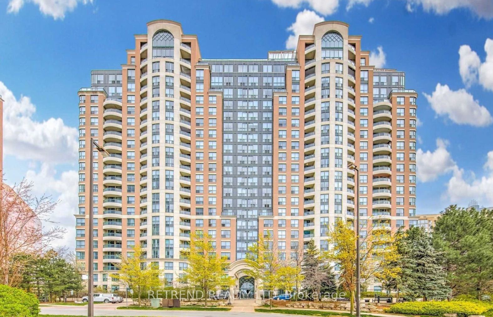 23 Lorraine Dr Drive 312, Toronto, ON M2N 6Z6